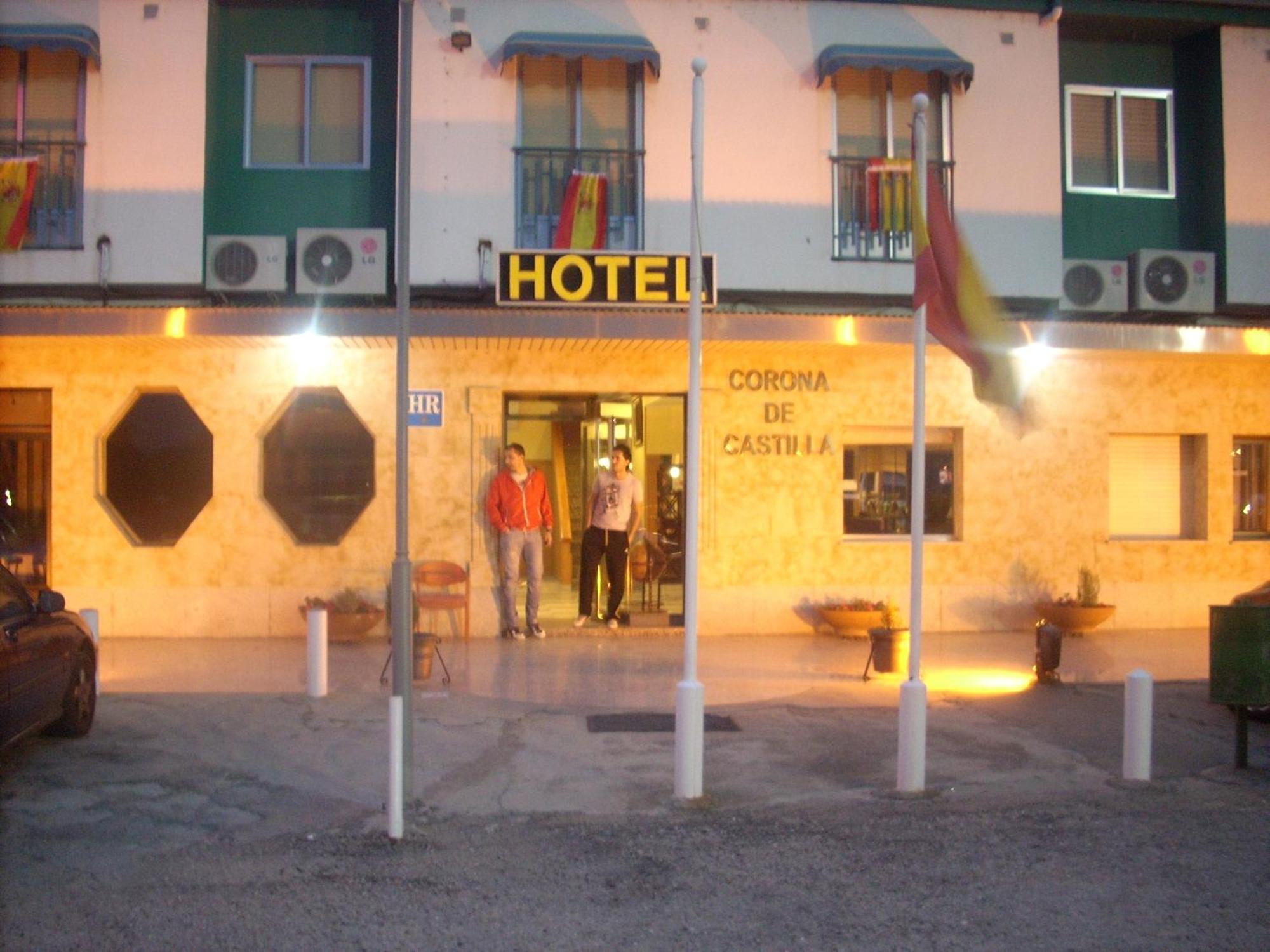 Hotel Corona De Castilla Villares de la Reina Exterior photo